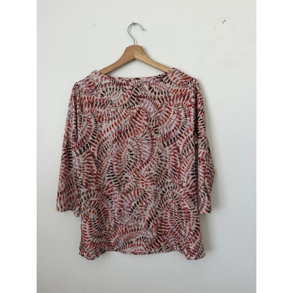 Delilah & Co Red Print Quarter Sleeve Blouse – Women's Medium – NWOT - Picture 4 of 4